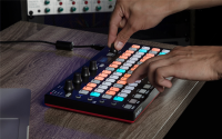 AKAI Fire (bez softvéru FL Studio FIRE edition)